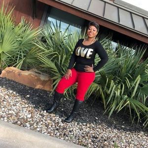 Meet your Posher, Chanda